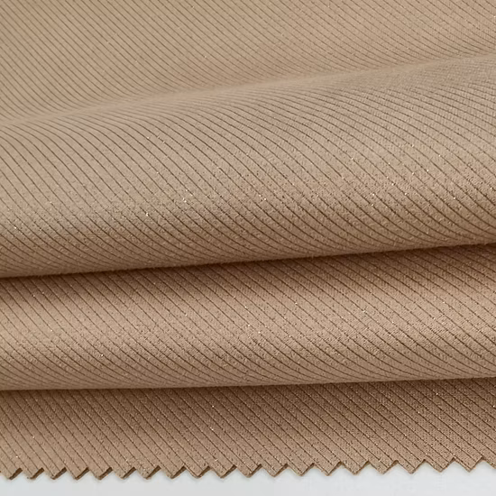 Tissu en microfibre 100 % recyclé pour serviettes, poncho, peignoir, taie d'oreiller et tissu en daim (88 % polyester 12 % polyamide).